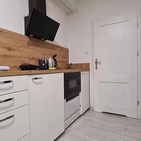 Apartment Studio I Pokoje I Pokoje Z Lazienkami *
