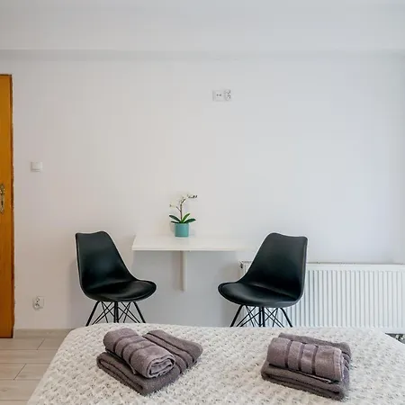 Studio I Pokoje I Pokoje Z Lazienkami Apartment
