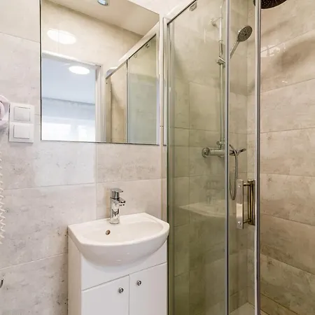 Apartment Studio I Pokoje I Pokoje Z Lazienkami